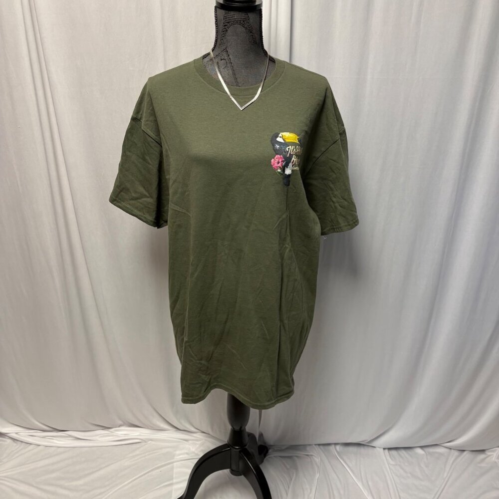 Well Worn Olive Green Graphic T Shirt Womens Size XL Short Sleeve Casual Tee NEW